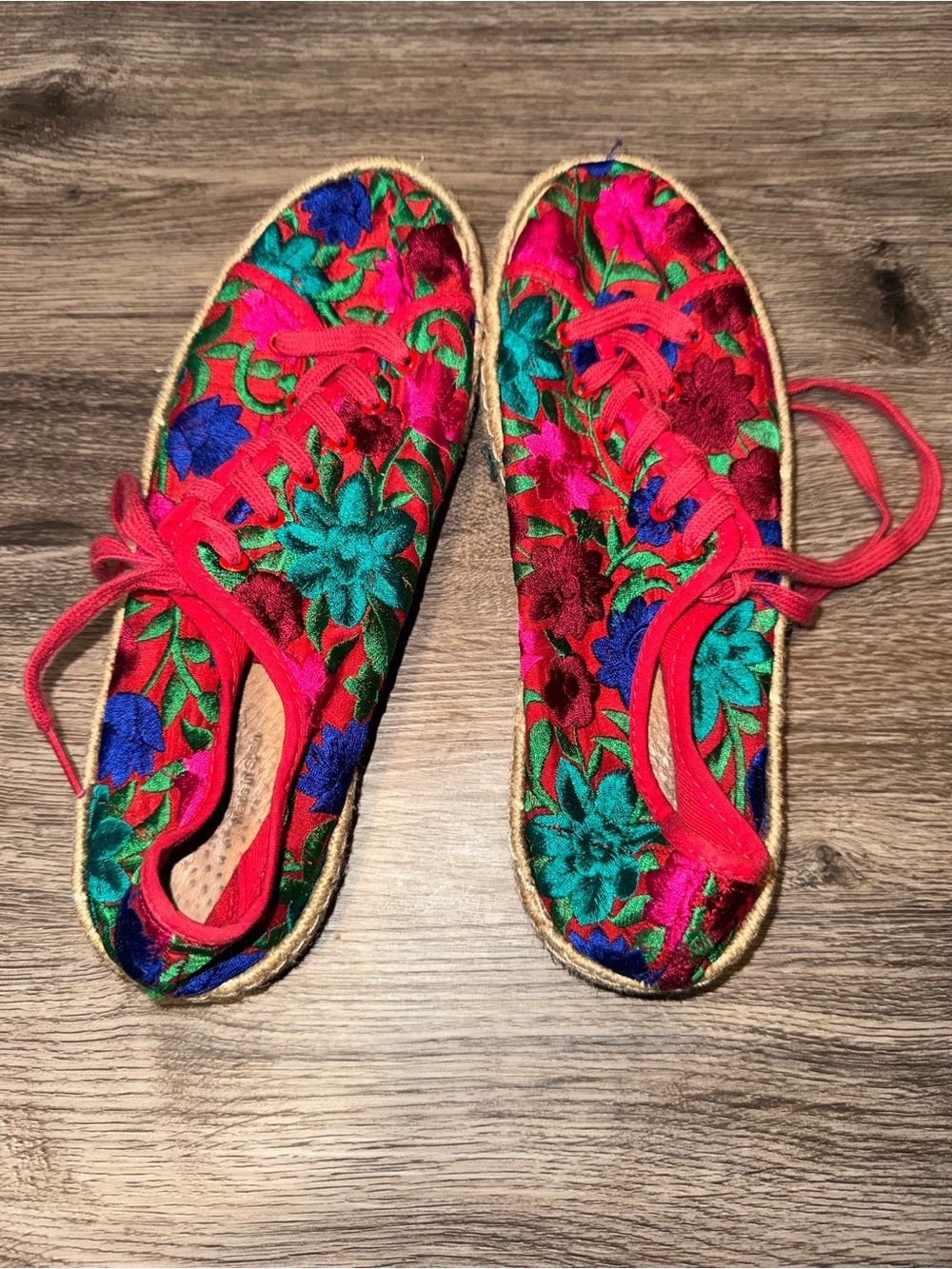 Embroidered lace up Espadrilles
